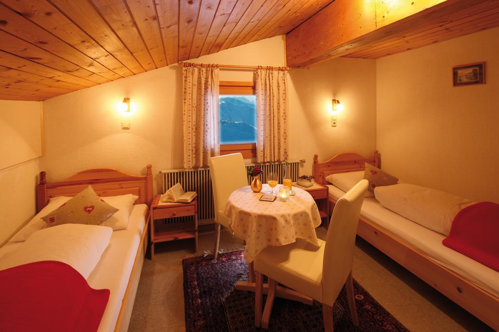Hotel-Gasthof Zimba Damuels Exteriér fotografie