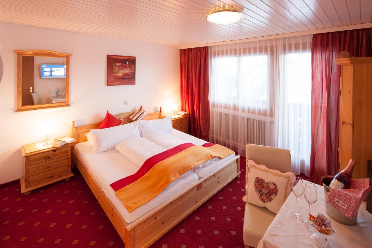 Hotel-Gasthof Zimba Damuels Exteriér fotografie